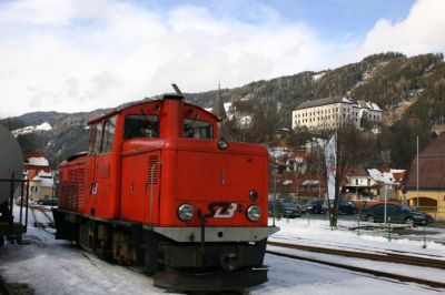 Verschub
VL 13 beim Verschub im Bhf. Murau.
Schlüsselwörter: VL 13 , stlb