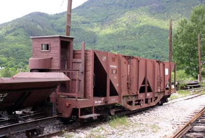 Schotterwagen
Ein ehemaliger ÖBB-Schotterwagen wird nun bei der Höllentalbahn eingesetzt 
Schlüsselwörter: Schotterwagen, Busch-Bautzen