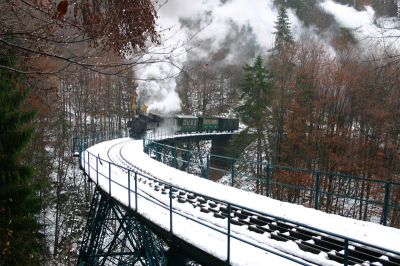 schlechtes Wetter am Wetterbach-Viadukt
Am 5.11. verkehrte auf der Ybbstalbahn-Bergstrecke ein von der Uv.1 gezogener Sonderzug. 
Schlüsselwörter: Uv.1