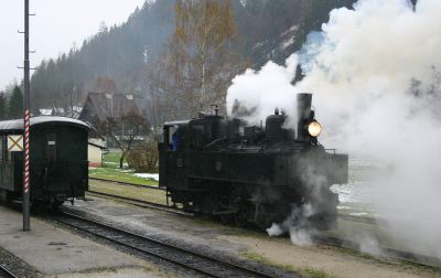 Verschub in Lunz
Am 5.11. verkehrte auf der Ybbstalbahn-Bergstrecke ein von der Uv.1 gezogener Sonderzug. 
Schlüsselwörter: Uv.1