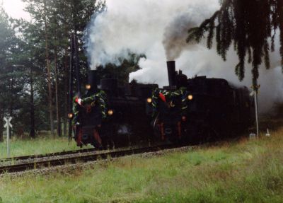 getrennte Wege ...
Sonderzüge auf dem Weg nach Litschau und Heidenreichstein
Schlüsselwörter: 399, 298.207