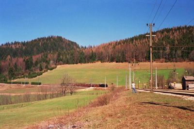 es kommt näher ...
der von der Mh. 6 gezogene Sonderzug
Schlüsselwörter: 399.06