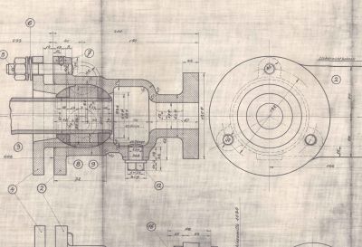 Mh und Mv Wasserleitung zwischen Lok und Tender
Detail des lokseitigen Anschlusses der Wasserleitung zwischen Lok und Tender
Schlüsselwörter: Mh Mv Wasserleitung