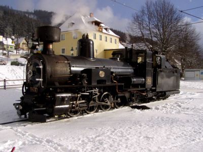 Mh.6 in Mariazell
Die Mh.6 wartet in Mariazell auf die Rückfahrt.
Schlüsselwörter: Mh.6 , Mariazellerbahn , MzB , Mariazell