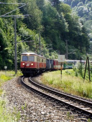 Schlüsselwörter: 1099 , Doppeltraktion , Mariazellerbahn , Frankenfels