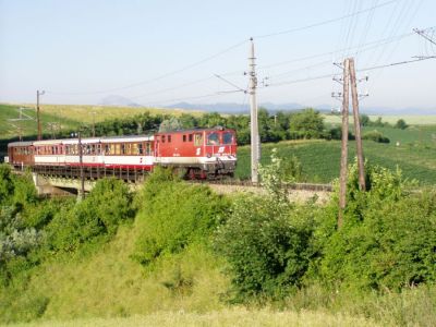 Schülerzug
Die 2095 013 mit dem morgendlichen Schülerzug aus Mank Richtung St.Pölten.
Schlüsselwörter: 2095 , 2095 013 , Mariazellerbahn , MzB , Talstrecke , Matzersdorf