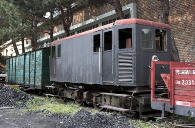 Lokomotive M4 der ehemaligen Szegediner Schmalspurbahn
Schlüsselwörter: Budapest , Kindereisenbahn