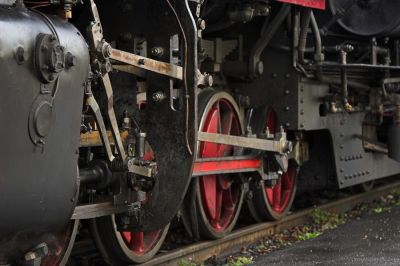 Triebwerksstudie an der Heizerseite der 83-180
Schlüsselwörter: Feistritztalbahn , Weiz , 83