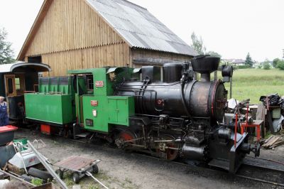 Die kleine grüne Schlepptenderlok
100.13 des WSV beim Heizhaus in Heidenreichstein
Schlüsselwörter: Waldviertel , Heidenreichstein , 100.13