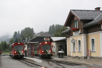 Zwei VTs an einem verregneten Morgen in Tamsweg
Schlüsselwörter: Murtalbahn , VT , Tamsweg