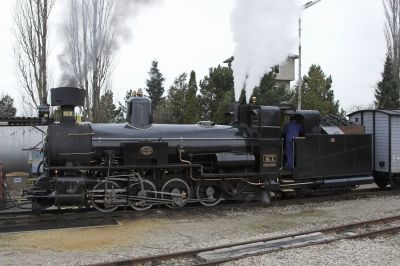 Mh.6 an einem scheelosen Wintermorgen in Ober Grafendorf
Schlüsselwörter: Mariazellerbahn , MzB , Mh.6 , Ober Grafendorf