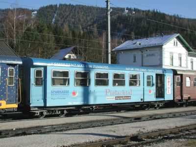 BD 4100, auch bekannt als "Pampers for Boys"-Wagen, im Bahnhof Mariazell
Schlüsselwörter: Mariazellerbahn , MzB , Mariazell