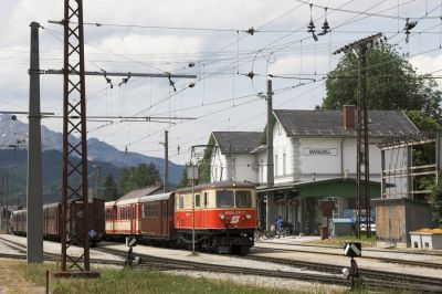 Nachmittag im Bahnhof Mariazell.
Schlüsselwörter: Mariazellerbahn , 1099 , Mariazell