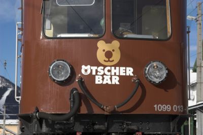 Ötscherbär, Detail an der 1099 013
Schlüsselwörter: Mariazellerbahn , 1099 , Mariazell , Ötscherbär