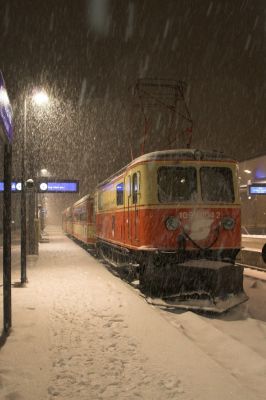 Heftiger Schneefall in St. Pölten
Schlüsselwörter: Mariazellerbahn , St. Pölten , 1099