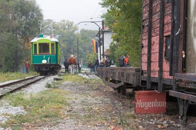 Bei der Rückfahrt wird ein längerer Aufenthalt in Reichenau genutzt, um den interessierten Fahrgästen die Umformerstation zu zeigen. 
Schlüsselwörter: Höllentalbahn , TW1 , Reichenau