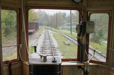 Überschaubar und robust: Die Einrichtung des Führerstandes
Schlüsselwörter: Höllentalbahn , TW1 , Reichenau