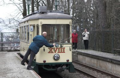 Schlüsselwörter: Pöstlingbergbahn , Trolleybügel