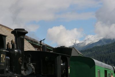 Schnee im August
Der Kaltwettereinbruch sorgte Mitte August für Schneefall bis unter 2000 Meter Seehöhe, hier in den Bergen bei Tamsweg
Schlüsselwörter: Taurachbahn , Murtalbahn , Tamsweg , S12