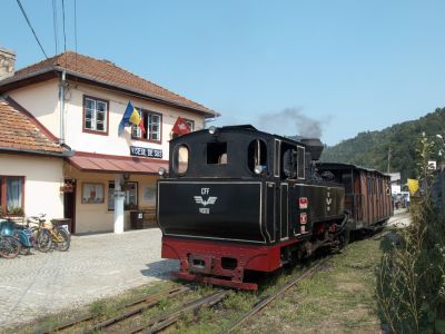 764.435 "BAVARIA" am Waldbahnhof in Viseu des Sus
Schlüsselwörter: Wassertalbahn , 764