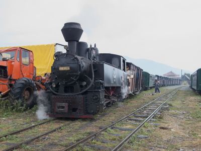 764.435 "BAVARIA" am Waldbahnhof in Viseu de Sus
Schlüsselwörter: Wassertalbahn , 764