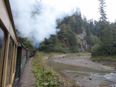 Unterwegs im schluchtartigen Wassertal
Schlüsselwörter: Wassertalbahn