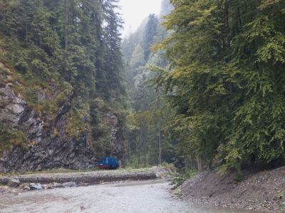 Ein Schienenauto verlässt Paltin in Richtung Viseu de Sus.
Schlüsselwörter: Wassertalbahn , Schienenauto