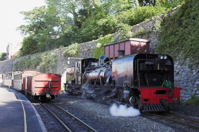 NG143 ist an den Wasserturm von Caernarfon gefahren.
Schlüsselwörter: Welsh Highland Railway, Garratt, NGG16, Caernarfon