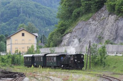 Rückkehr des Nachmittagszuges nach Kienberg-Gaming
Schlüsselwörter: Ybbstalbahn , Bergstrecke , Kienberg-Gaming , 298.102