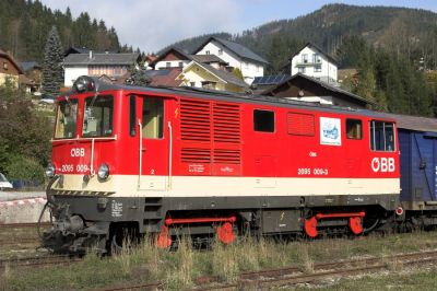 2095 009-3 im Bahnhof Lunz am See
Schlüsselwörter: Ybbstalbahn , 2095 ,  Lunz