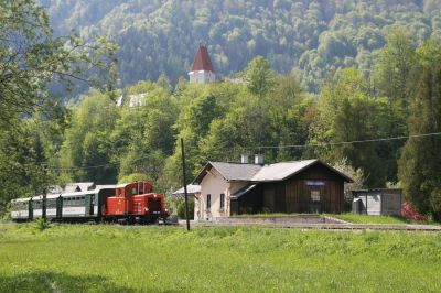 2091.09 im Planeinsatz nach Lunz am See im Bahnhof St. Georgen am Reith.

[url]http://www.schmalspur-modell.at/viewtopic.php?t=2725[/url]
Schlüsselwörter: Ybbstalbahn , St. Georgen , 2091