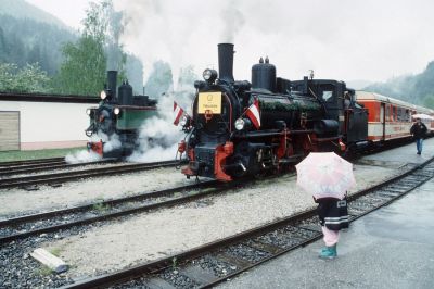 Ob aus dem kleinen Eisenbahnfan von damals wohl ein großer geworden ist?
Schlüsselwörter: Ybbstalbahn , Jubiläum , Yv , 399 , Lunz