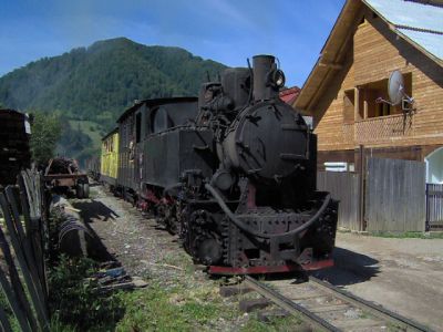 Wassertalbahn
Der Produktionszug hält in Fabrica trei für eine Frühstückspause
Schlüsselwörter: Wassertalbahn, Viseu de Sus, 764.469