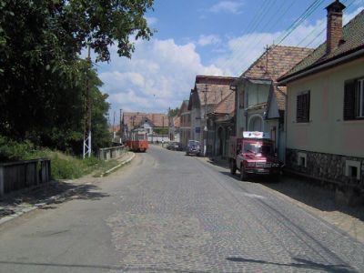 Straßenbahn Sibiu–Răşinari
Die Endstelle Răşinari liegt mitten im Ort zwischen alten Bauernhäusern
