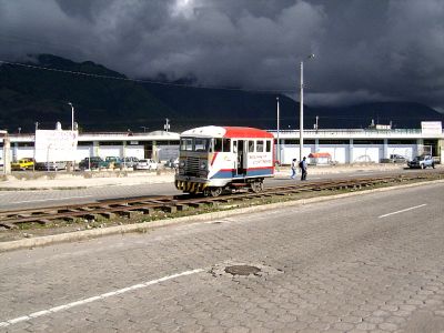 Ferrocarriles Ecuatorianos
Der Autoferro 10 als Zug nach Primer Paso nahe Ibarra.
Schlüsselwörter: Ferrocarril, Ecuador, Ibarra - Primer Paso