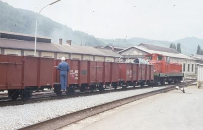 Die VL 22 verschiebt in Kapfenberg.
Schlüsselwörter: VL 22 , Thörlerbahn , Kapfenberg