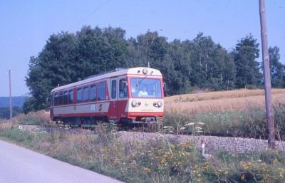 5090.009 als Zug 6397 (Gmünd-Weitra) am 7.8.1986.
Schlüsselwörter: 5090 , Waldviertel , Alt Weitra