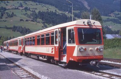 5090.002, 001 und 003 in Krimml als R 5091 nach Zell am See.
Schlüsselwörter: Pinzgaubahn , 5090 , 001 , 002 , 003 , Krimml