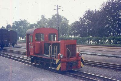 Die 2092.01 ist zwar nicht typisch für die Krimmler-Bahn, aber immerhin ist es noch eine Lok mit Metallziffern.
Schlüsselwörter: Pinzgaubahn , 2092 , 01 , Zell am See