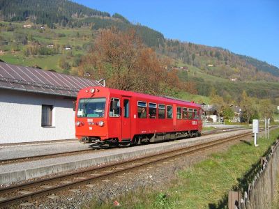 VTs 16 am 25.10.2008 in Piesendorf
VTs 16 ( ex ÖBB 5090.006 ) am späten Nachmittag des 25.10.2008 im Bahnhof Piesendorf.
