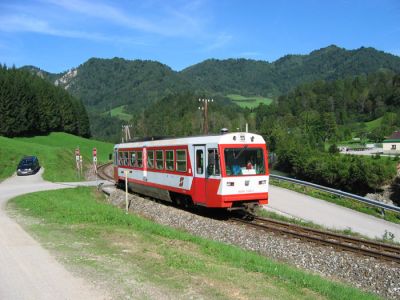 5090.09 zwischen Mirenau und Opponitz
5090.009 auf einem Bahnübergang zwischen Mirenau und Opponitz.
Schlüsselwörter: 5090 , 009