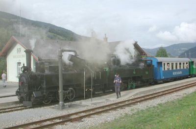 Mehr unter:
[url]http://zoffi.net/modellbahn/murtalbahn05/Murtalbahnfest05.html[/url]
