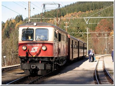 Blitzfotohalt in Gösing
Schlüsselwörter: 1099 , Gösing