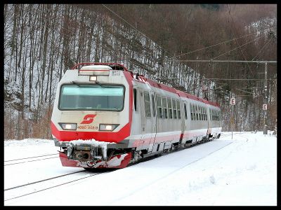 Zu meiner Überraschung fährt 4090.002 als R 6807 in Schwarzenbach ein.
Schlüsselwörter: 4090 , 002 , Schwarzenbach