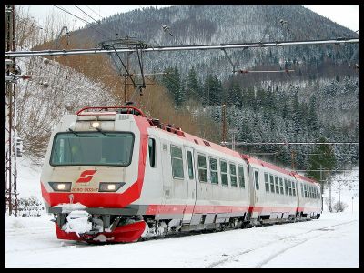 Der 4090.003 steht abfahrbereit als R 6814 nach St. Pölten Hbf
Schlüsselwörter: 4090 , 003