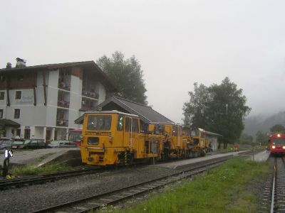 Gleisbaumaschinen im Bahnhof Uttendorf-Stubachtal
Schlüsselwörter: Gleisbau , Stopfmaschine