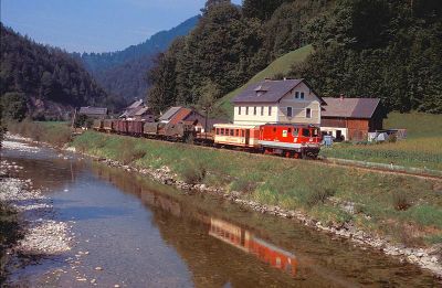 054_Güterzug_bei_St__Georgen_am_Reith.jpg