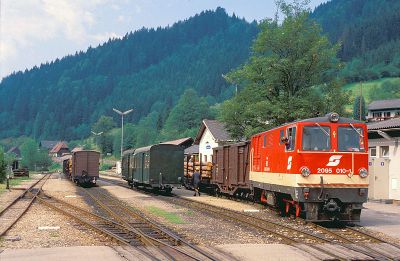 074_Rangieren_im_Bahnhof_Lunz_am_See.jpg