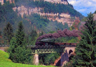 097_Sporeneggbrücke_mit_Uh_102_19_08_2006_Foto_H__Rubarth.jpg