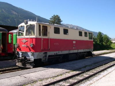 Die 2095.01 im Bahnhof Mittersill beim Umsetzen.
Schlüsselwörter: 2095 , 001